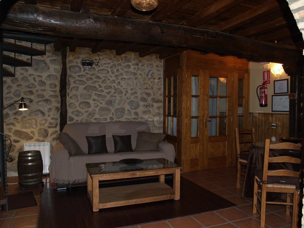 La Casa Del Vado Guest House Hervas Exterior photo