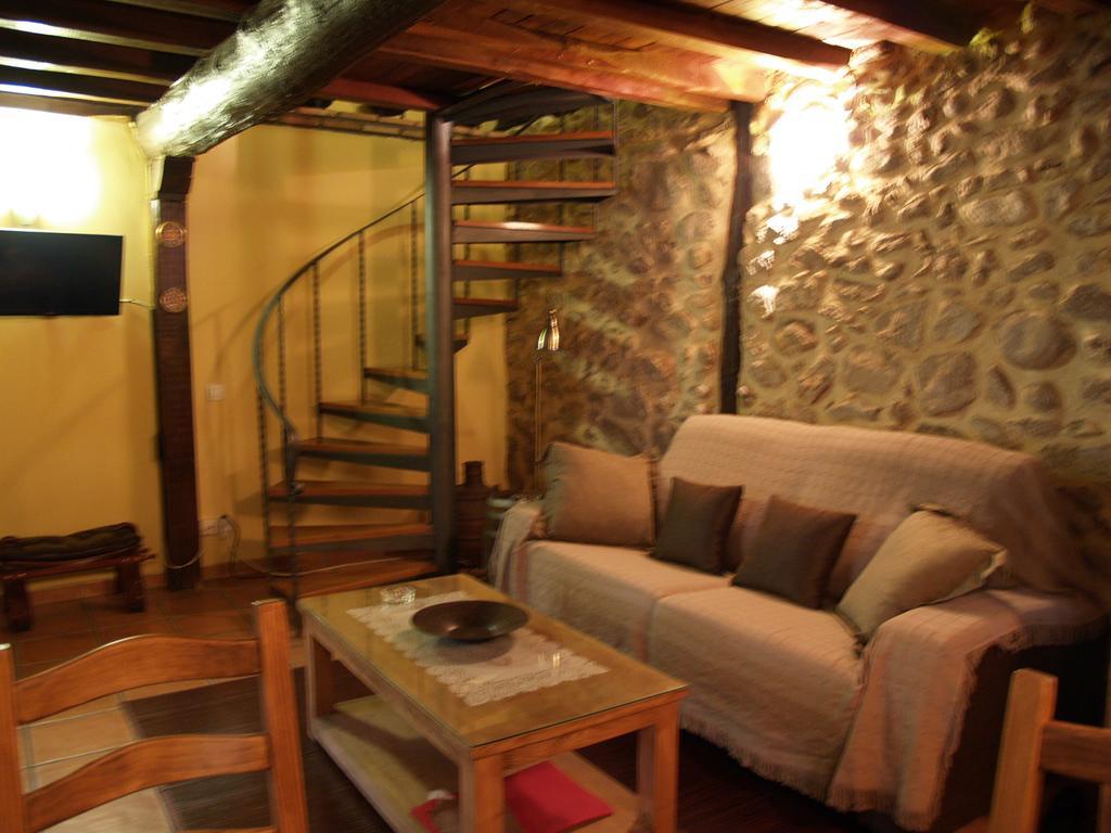 La Casa Del Vado Guest House Hervas Exterior photo